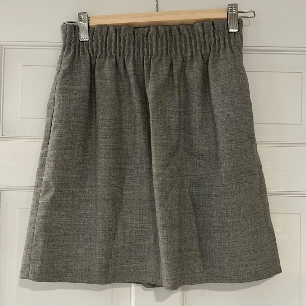 Jcrew women’s gray mini skirt with pockets, size 0